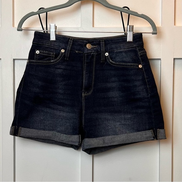 No Boundaries Denim Cuffed Shorts Women’s Juniors Pockets Dark Wash Blue Size 5 - Picture 1 of 8